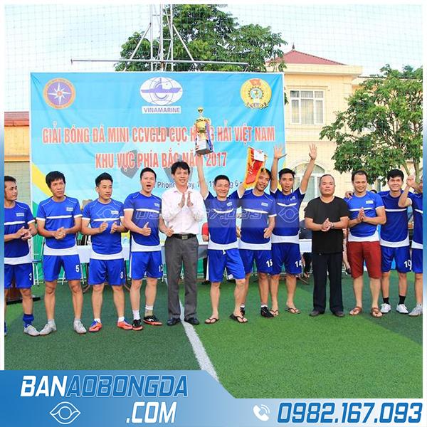 Đặt áo bóng đá phủi