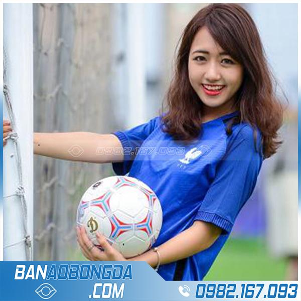 Áo bóng đá nữ màu xanh dương