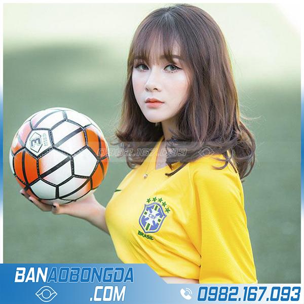 áo bóng đá nữ màu vàng đẹp