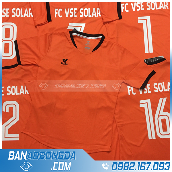 In đồng phục đội bóng đẹp