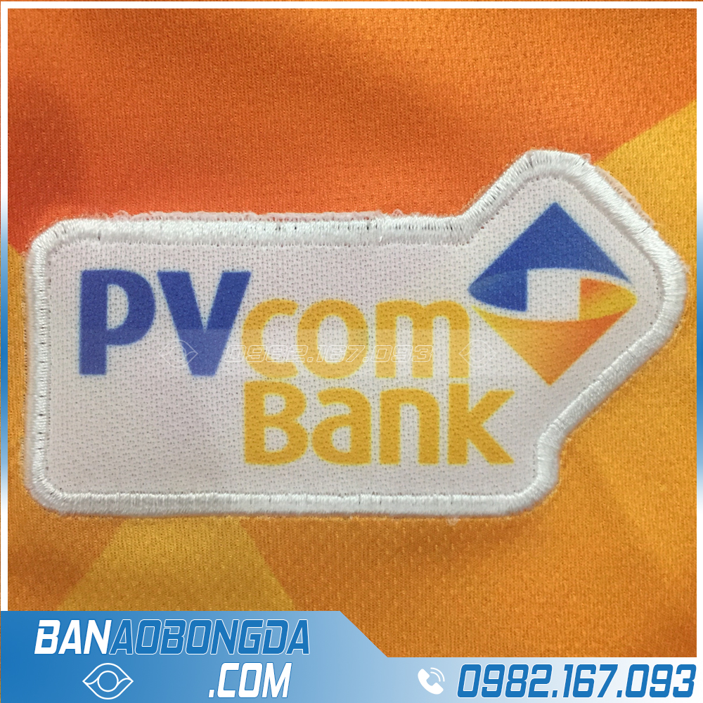 thêu logo áo đấu bóng đá