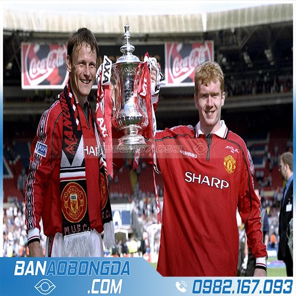 áo đá bóng MU 1998 - 2000