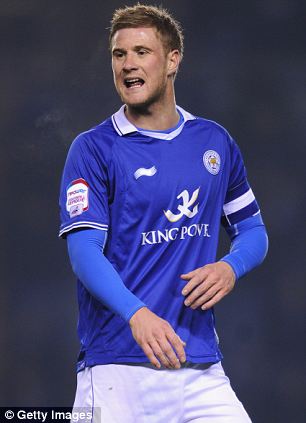 áo leicester city 2011 2012 sân nhà