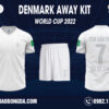 Hình ảnh Mẫu Áo Đội Tuyển Đan Mạch Sân Khách World Cup 2022 Đẹp. Đây là mẫu áo nằm trong bộ sưu tập mới nhất được ra mắt bởi shop Hacazi Sport. Thiết kế mang phong cách tối giản nhất nhưng vẫn tạo được sự ấn tượng cuốn hút người nhìn bằng màu sắc sang trọng trắng cùng điểm nhấn hình học trừu tượng trên ống tay áo. Toàn bộ thân áo không họa tiết, chiếc cổ áo chữ V hiện đại. Sản phảm này đặc biệt thích hợp với người yêu thích sự đơn giản. Nếu bạn yêu thích mẫu áo này thì nhanh chóng liên hệ với chúng để sở hữu ngay nhé! Mùa World Cup sắp tới sản phẩm này sẽ mang đến cho bạn những trải nghiệm vô cùng thú vị đó.