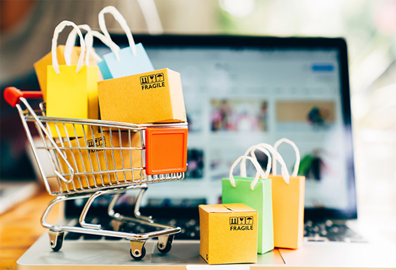 lợi ích của việc mua áo đá bóng màu đỏ online