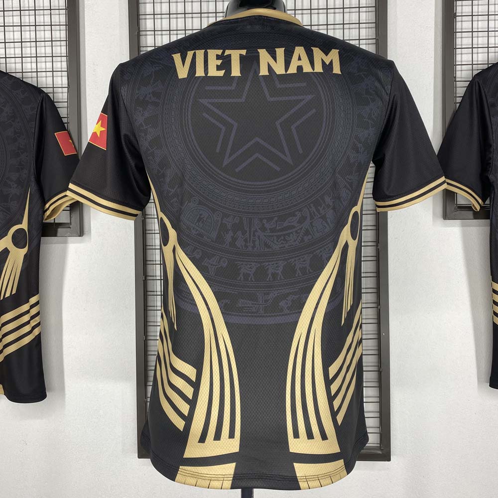Đồ đá banh màu đen