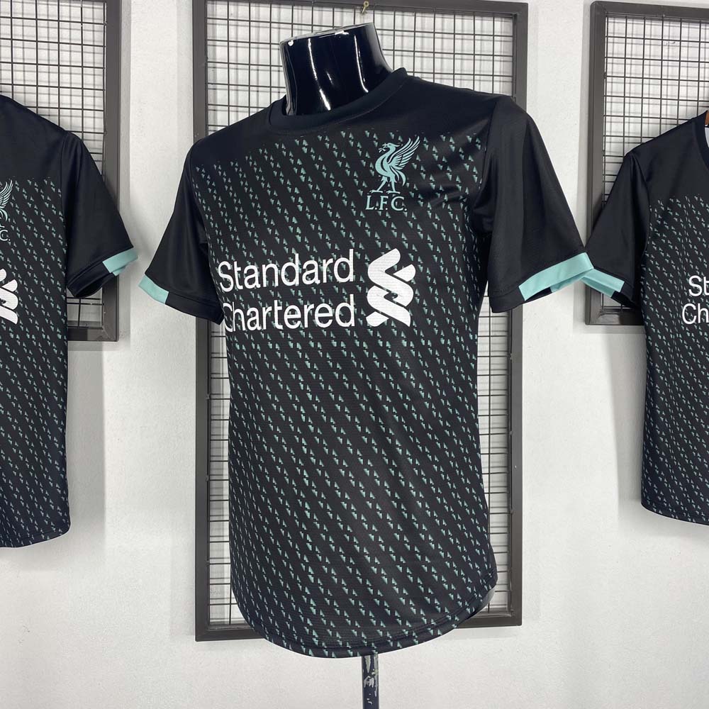 thiết kế áo bóng đá liverpool
